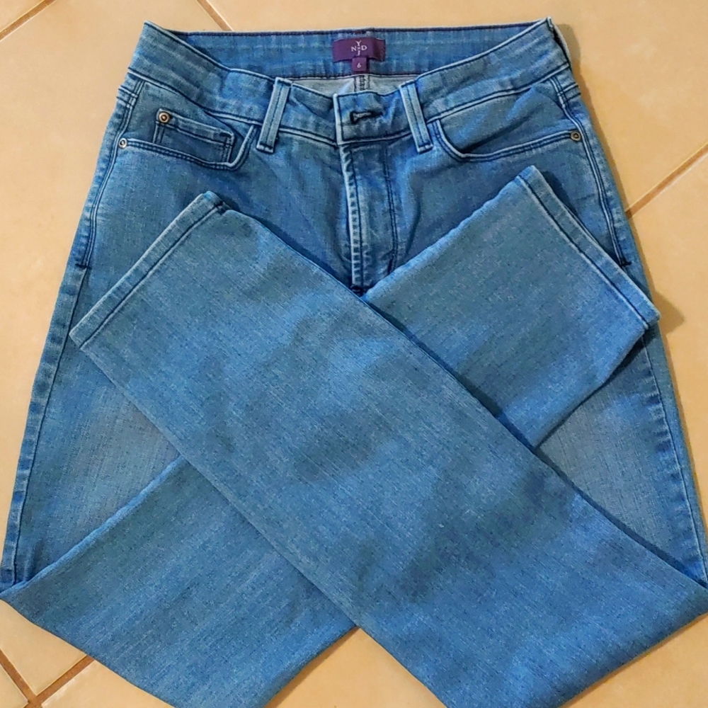NYDJ skinny jeans with decorative pockets